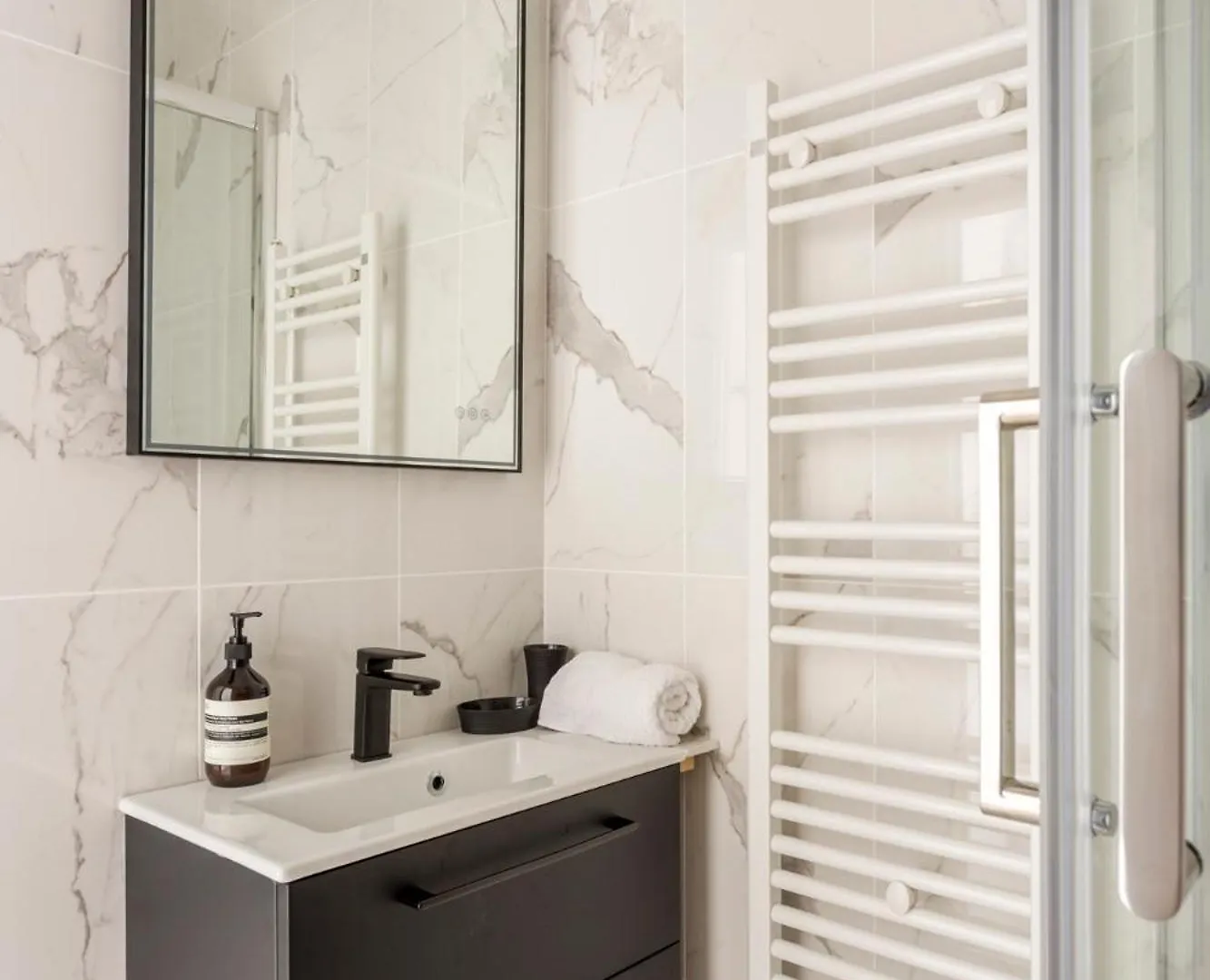 Square Villaret Studio Paris